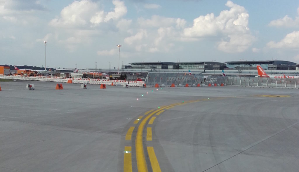 L’aeroporto di Amburgo sceglie le luci a LED di OCEM